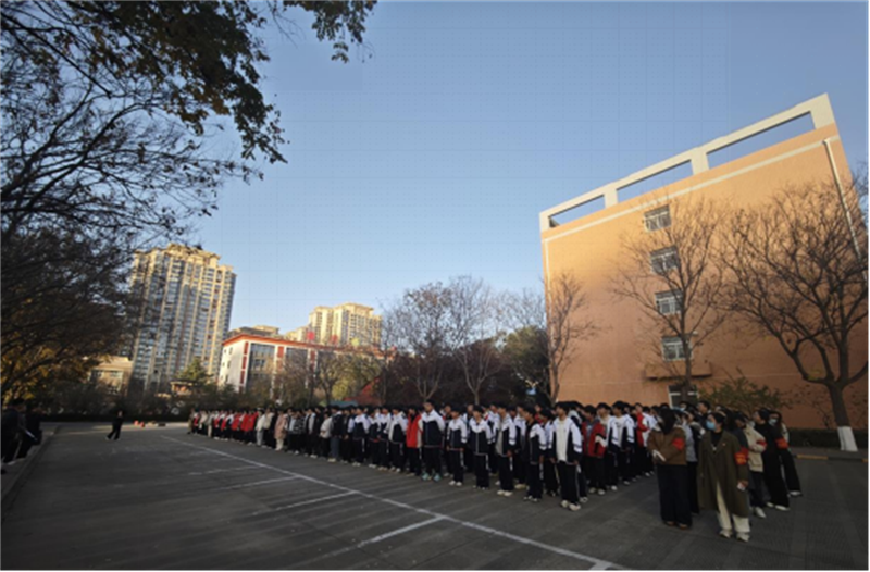 渭南工業(yè)學校綜合高中部消防逃生演練通訊�?1)630.png 渭南工業(yè)學校綜合高中部消防逃生演練通訊�?1)630.png